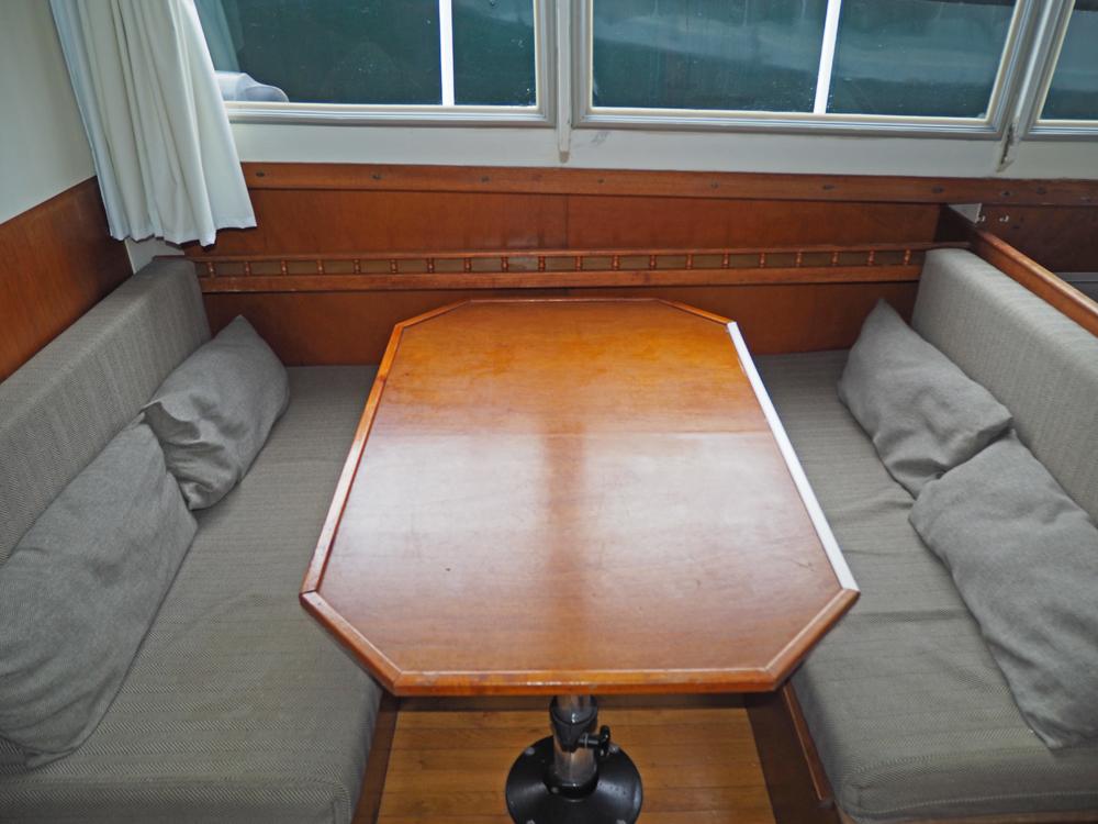 Salon, H&eacute;bergements